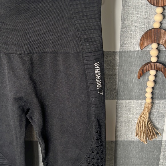 Gymshark Athletic Pants Capri Black Energy - Picture 4 of 6